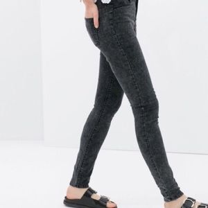 ⭐️ Zara black acid wash jeans